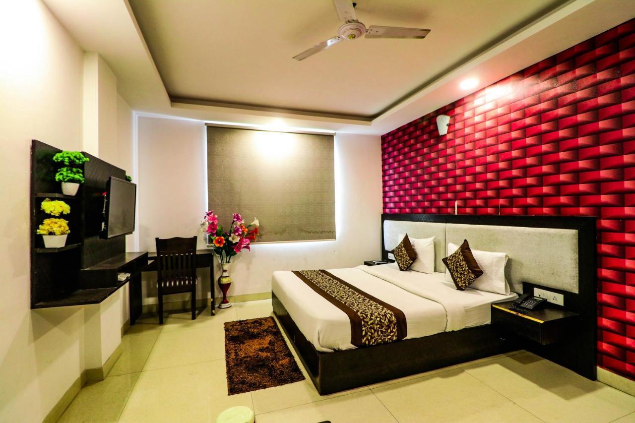 Hotel Olive Zone Near Delhi Airport Neu-Delhi Exterior foto
